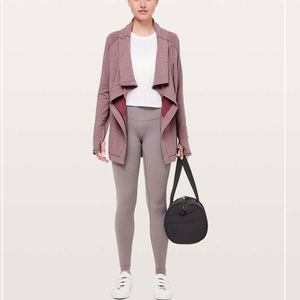 Lululemon Coast Easy Wrap, Size 4